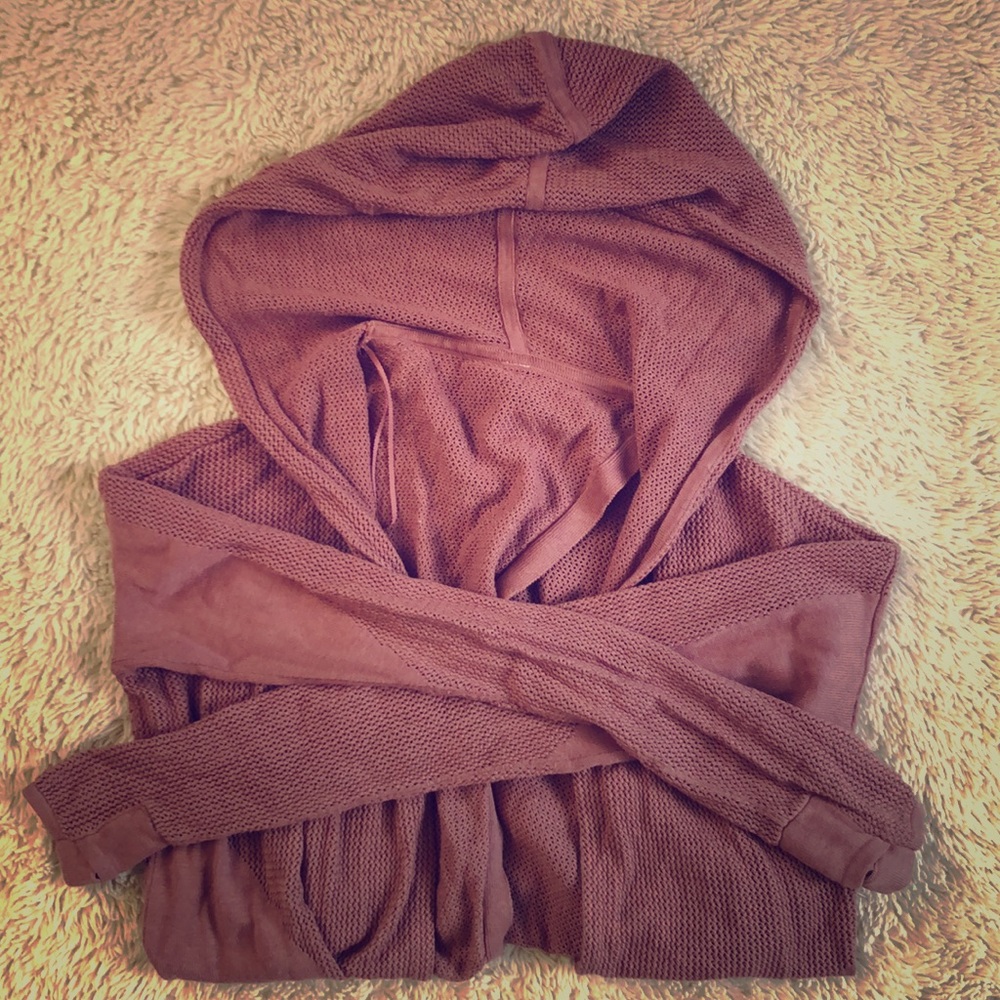 Open back knitted sweater